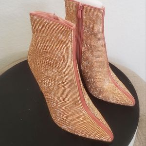 Pink stones 💗  boots